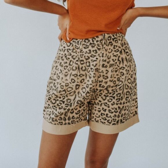 Free People Printed Dogtown Cut Off Denim Shorts NWT Size 25 - Picture 3 of 7